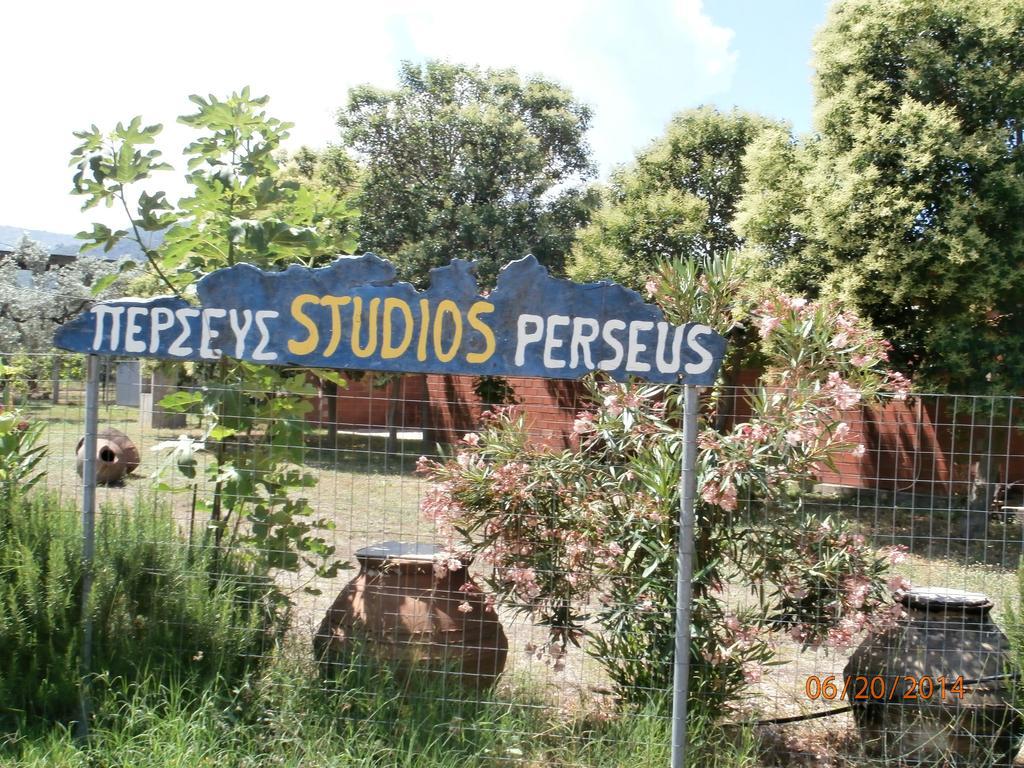 Perseus Studios Skala Rachoni  المظهر الخارجي الصورة